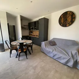 Maison Au Calme Proche Du Stade , Marseille France